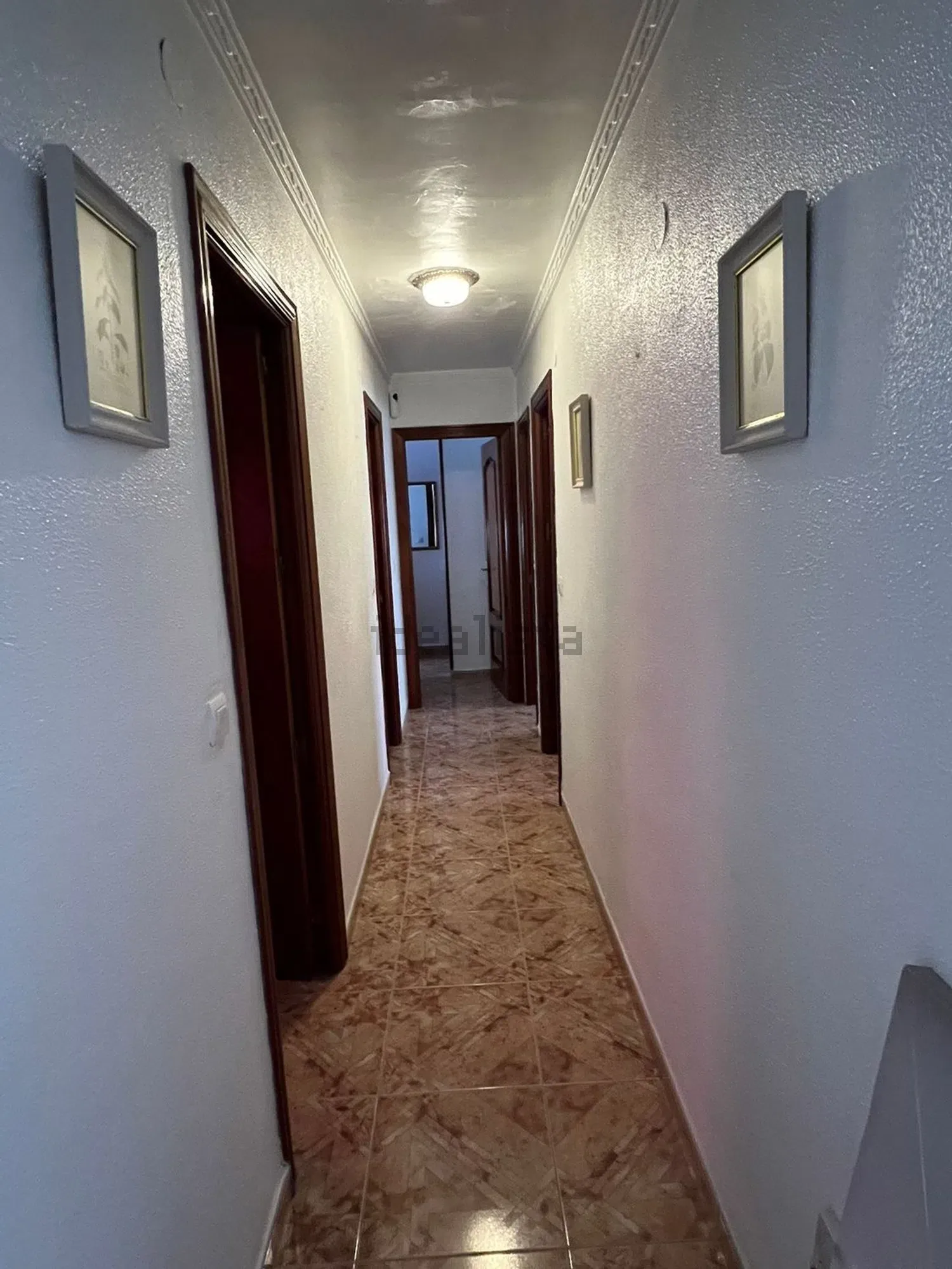 36144-08-corridor